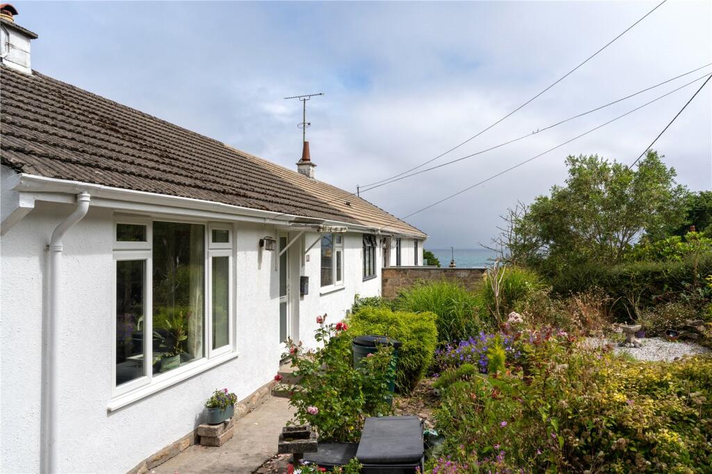 3 bedroom bungalow in Mousehole