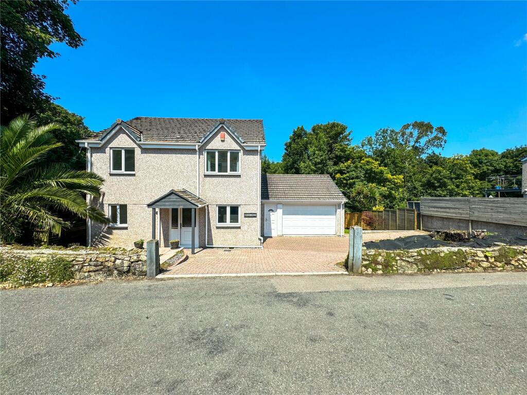 4 bedroom detached house in Heamoor near Penzance great quiet spot