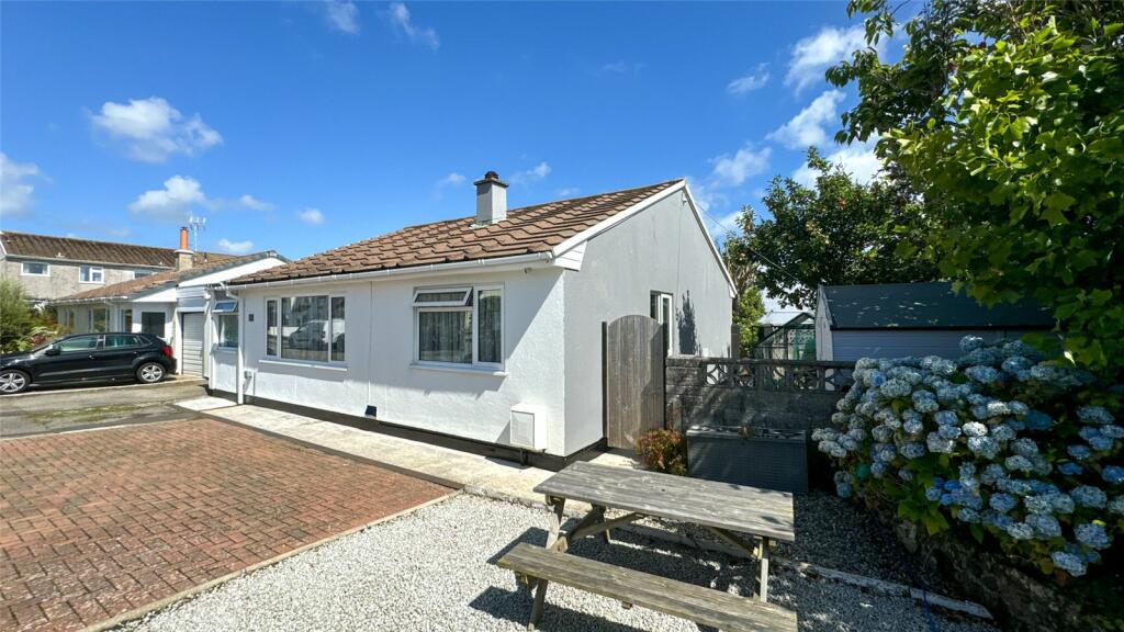 3 Bedroom bungalow in Heamoor near to the primary