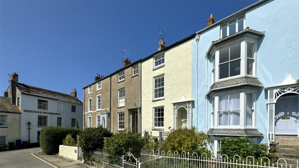 5 Bedroom terraced house in Penzance