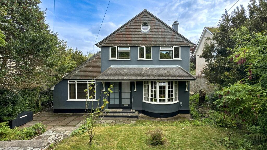 4 bedroom detached house in Penzance