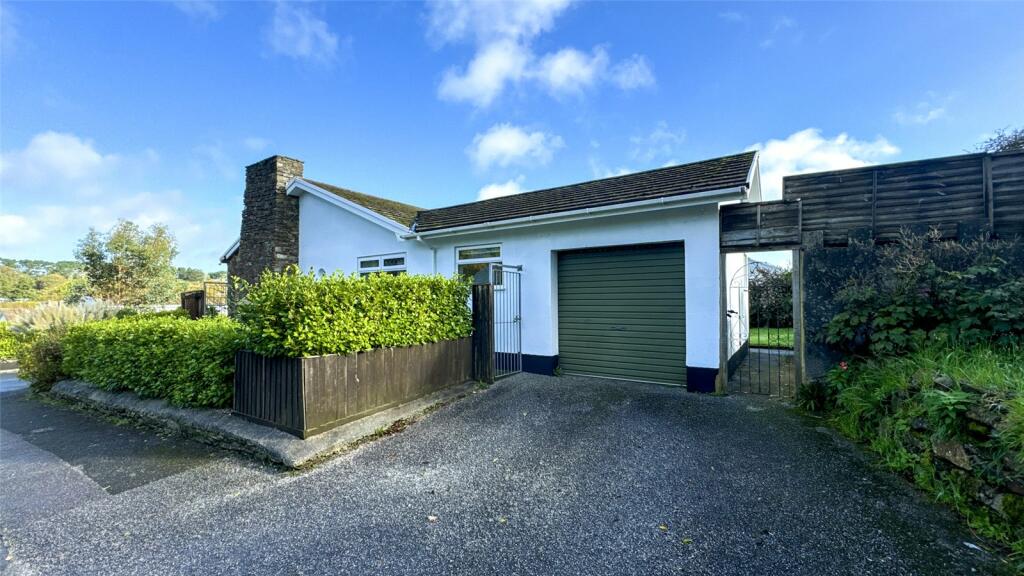 3 bedroom bungalow in Heamoor near Penzance and near Mounts Bay School