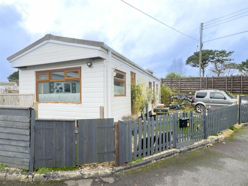 1 bedroom park home in Marazion great cheap to run, low electric costs, no chain.