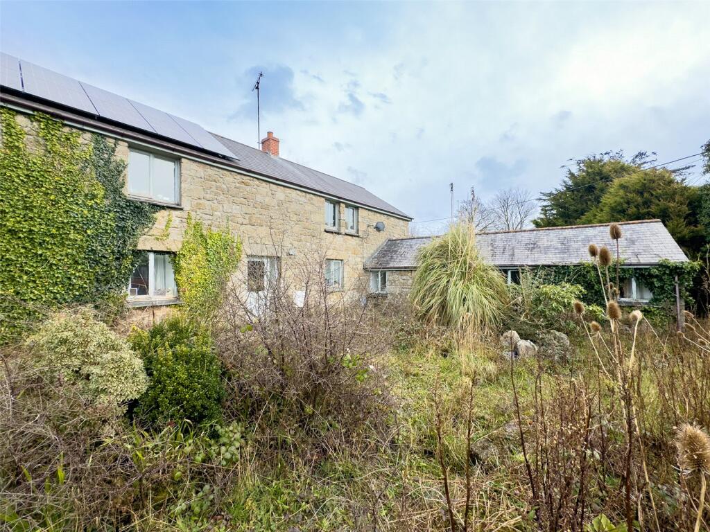 5 bedroom detached house in Newmill in rural surroundings