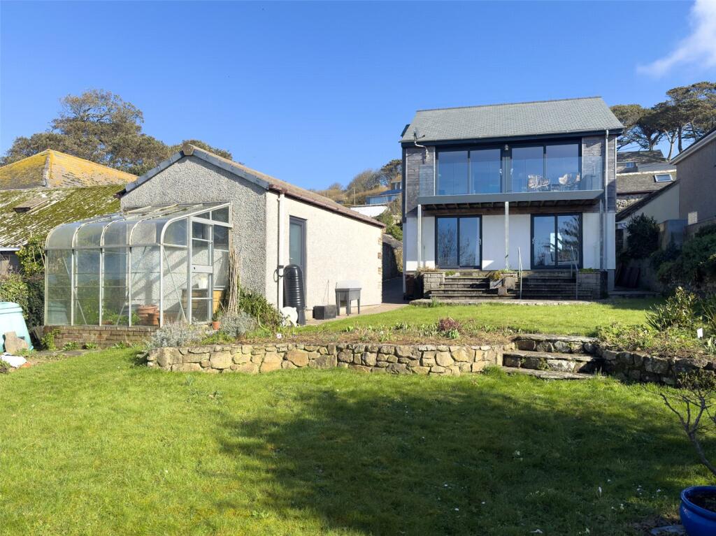 Sensational house in Marazion great views and beautifully finished great location