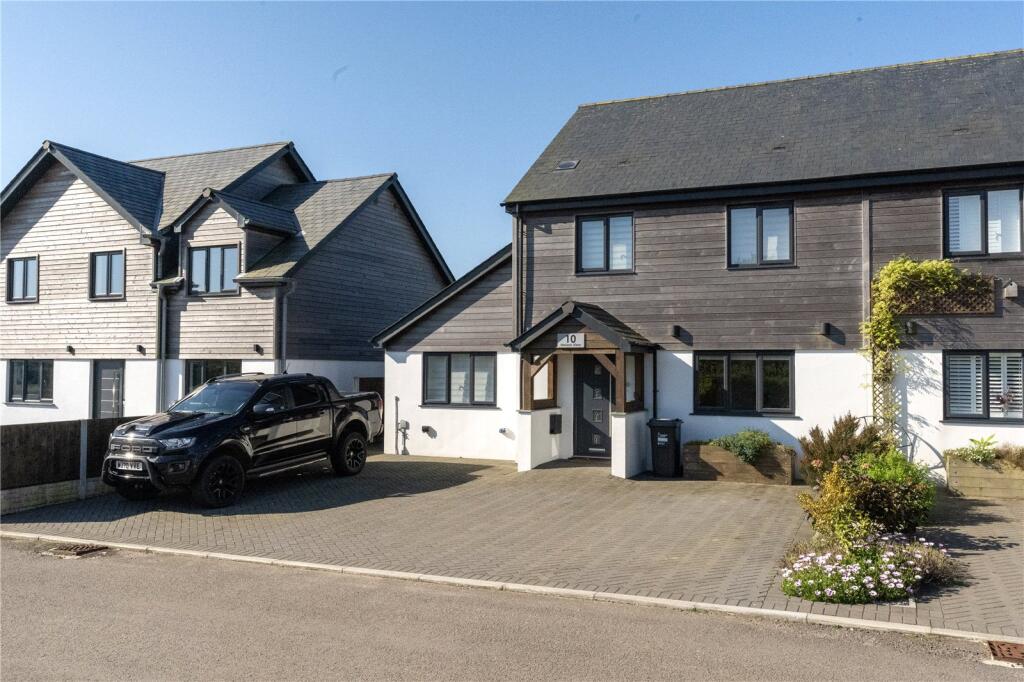 3 bedroom semi detached house in St Buryan great rural location new build beautiful open living area.