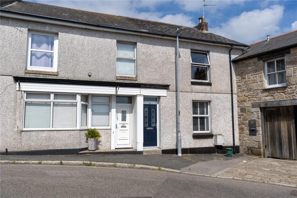 3 bedroom terraced house in Penzance 