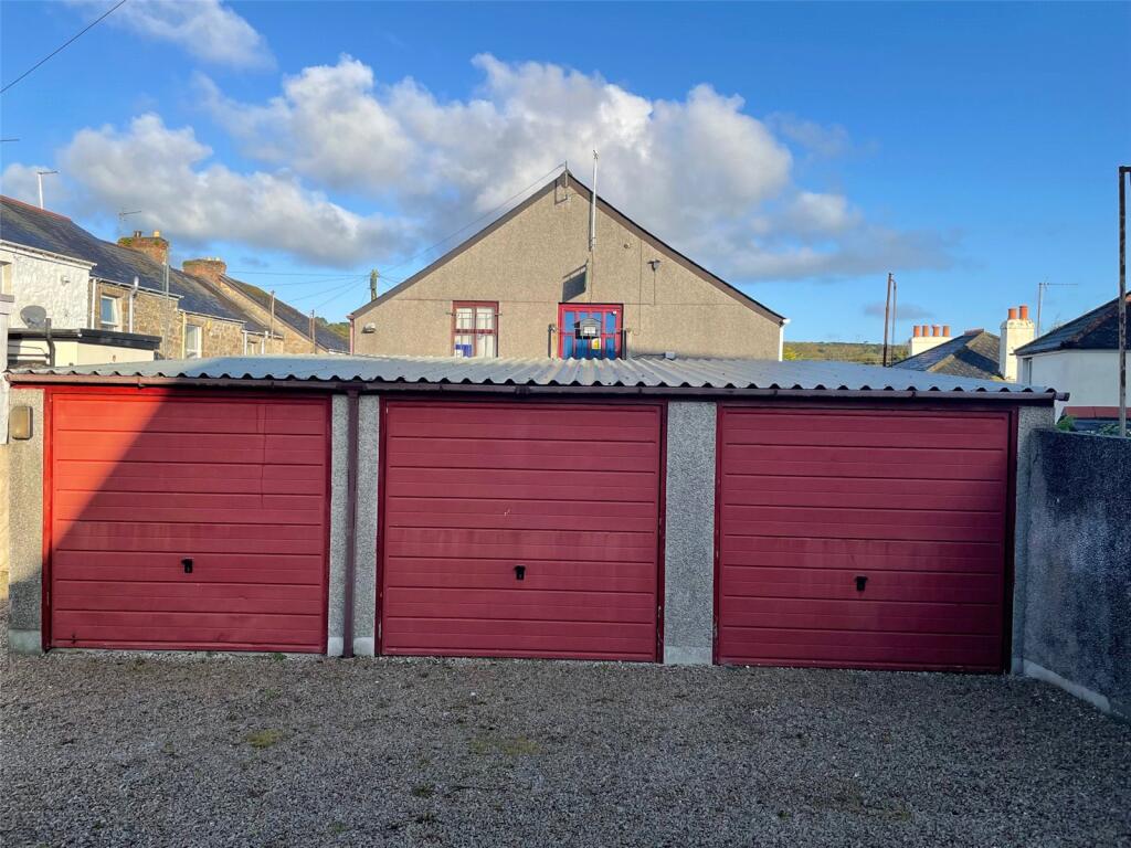 garages heamoor no chain great investment