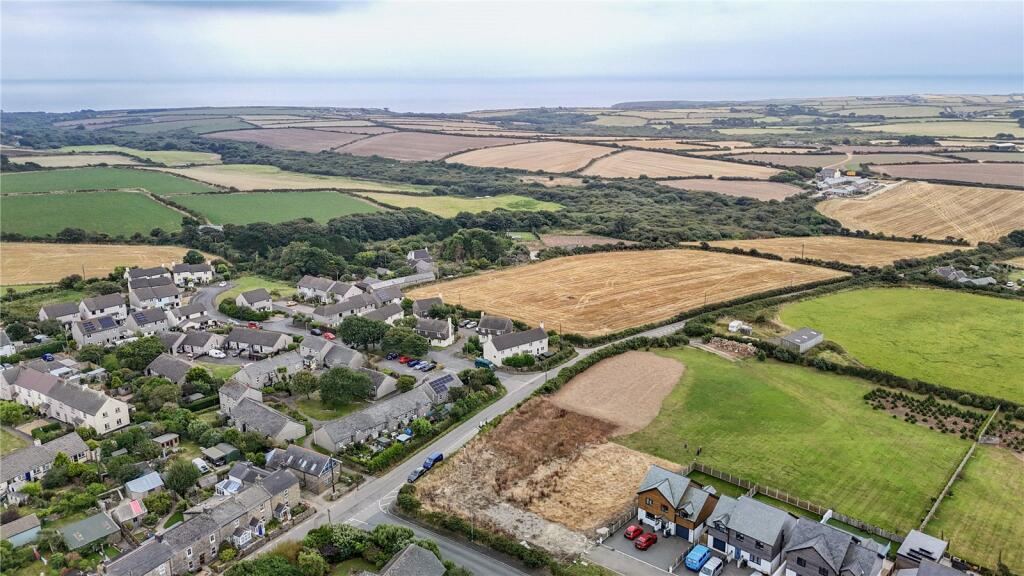 Buildings plot in St. Buryan