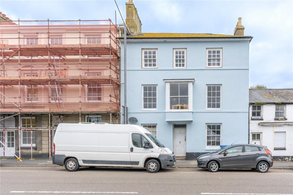 1 bedroom apartment in Penzance