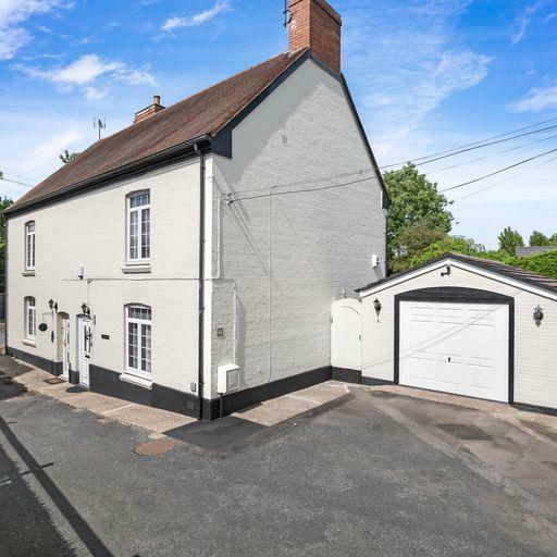 3 bedroom house for sale in Redditch Road, Alvechurch, Hopwood, B48