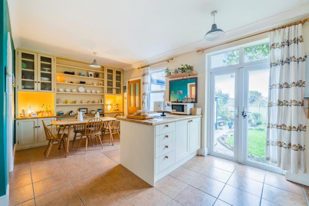 Additional property image - Feckenham Road, Headless Cross, Redditch