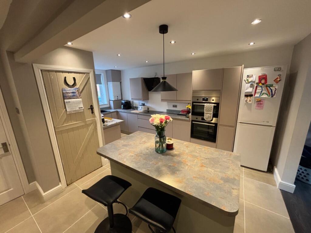 Primary image of Hampton Close, Redditch