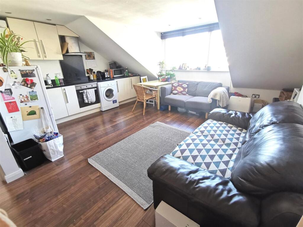 Main image of property: Moray Road, Finsbury Park, London, N4