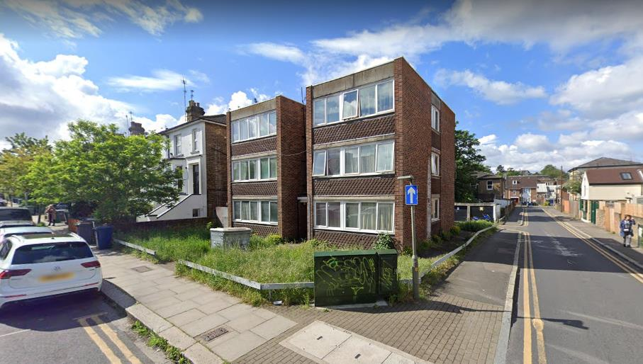 1 bedroom house for rent in Station Road, Finchley Central, N3