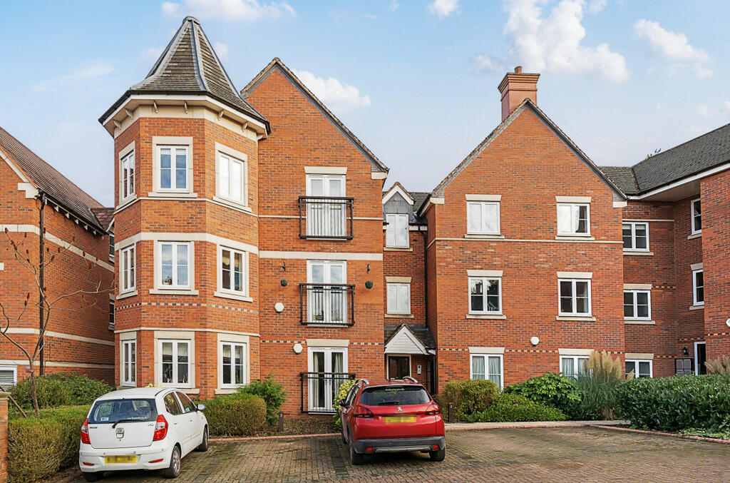 Main image of property: Fennyland Lane, Kenilworth, Warwickshire
