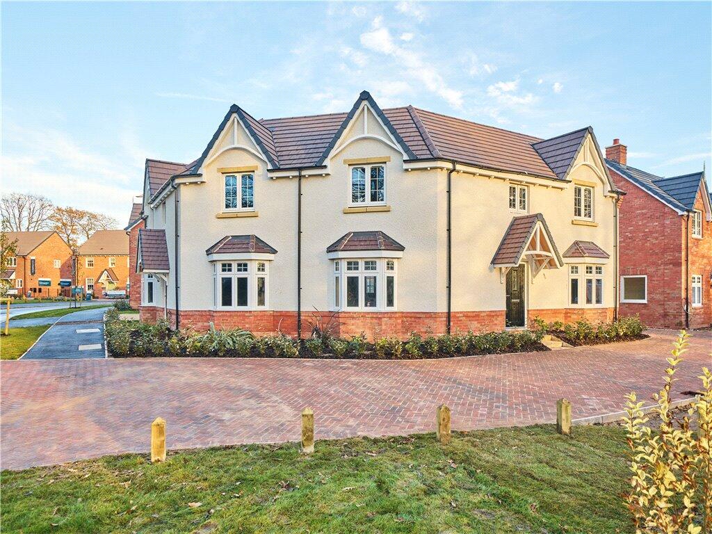 Main image of property: Devis Drive, Kenilworth, Warwickshire
