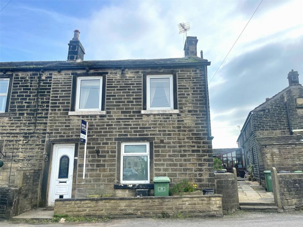 3 bedroom end of terrace house for sale in Totties Lane, Holmfirth