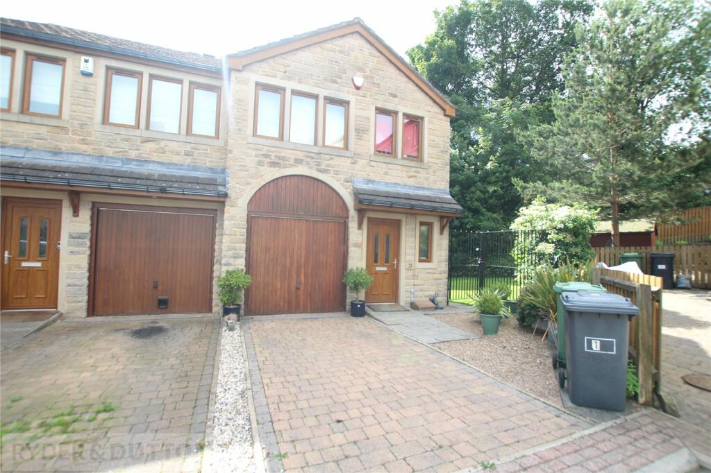 4 bedroom semidetached house for rent in Old Mill Lane, New Mill