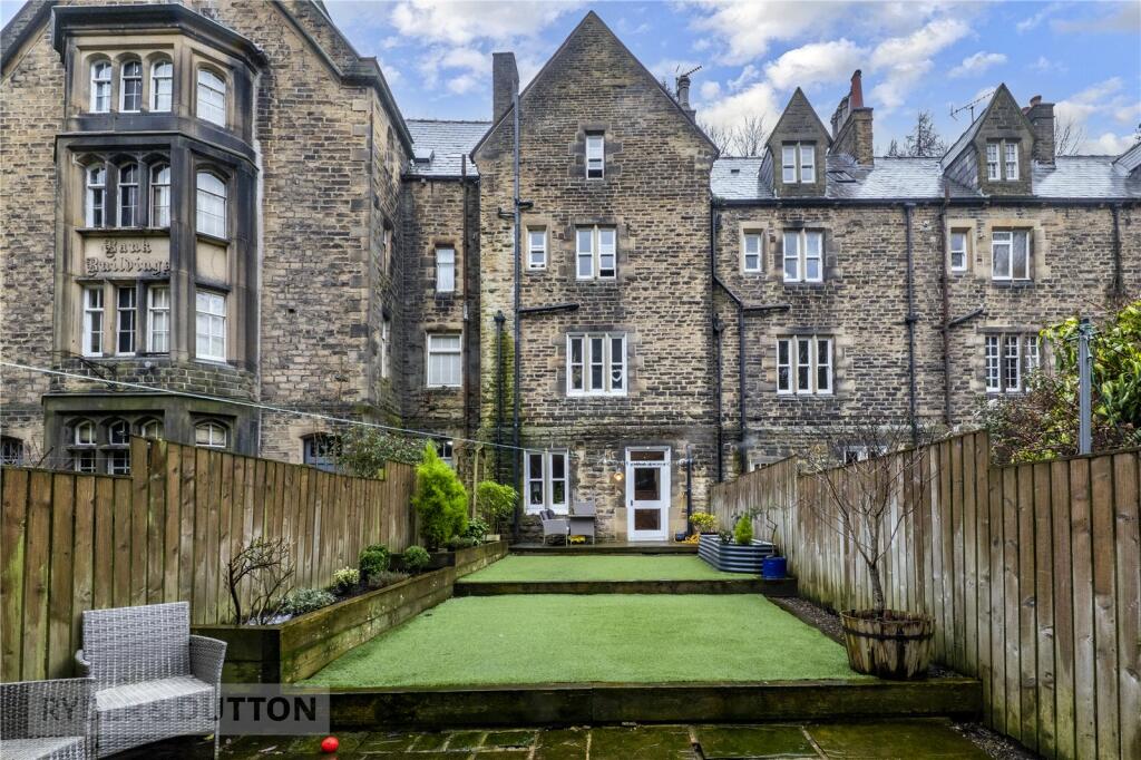 Main image of property: Bank Buildings, Meltham, Holmfirth, West Yorkshire, HD9