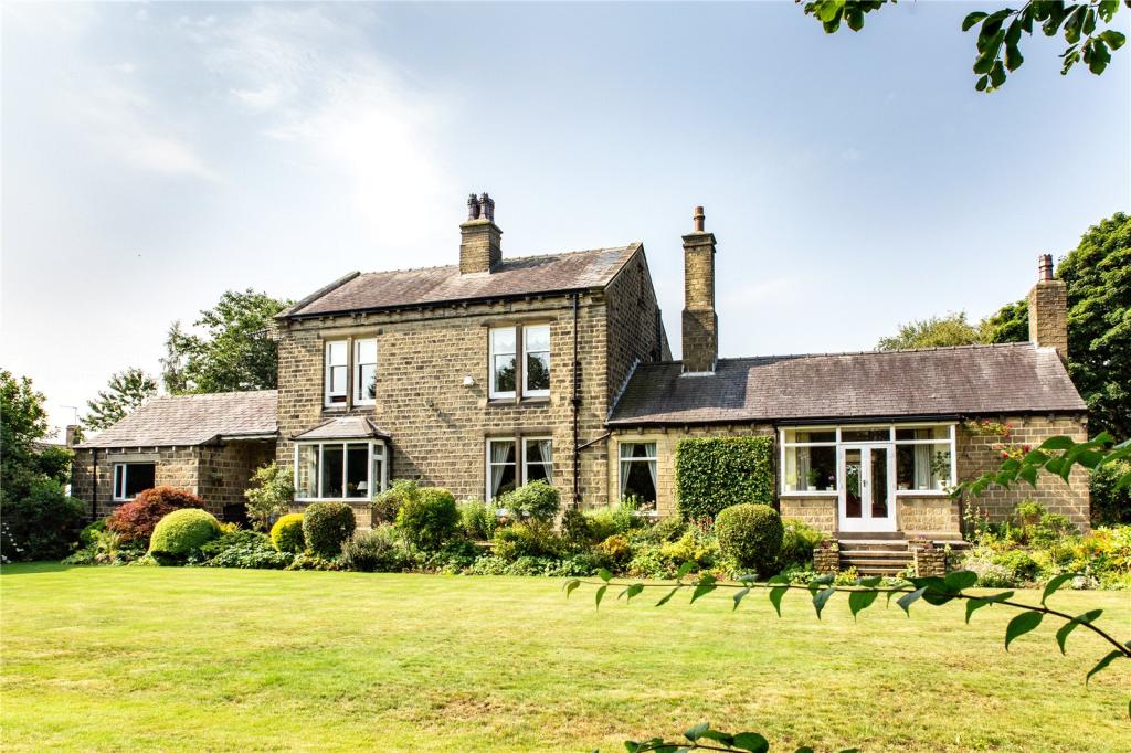 6 bedroom detached house for sale in Church Street, Honley, Holmfirth