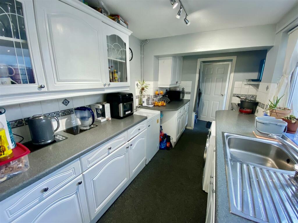 2 bedroom terraced house for sale in Westcott Place, Swindon, SN1