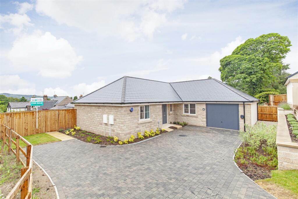 4 bedroom detached bungalow for sale in Old Nursery Gardens, Tansley