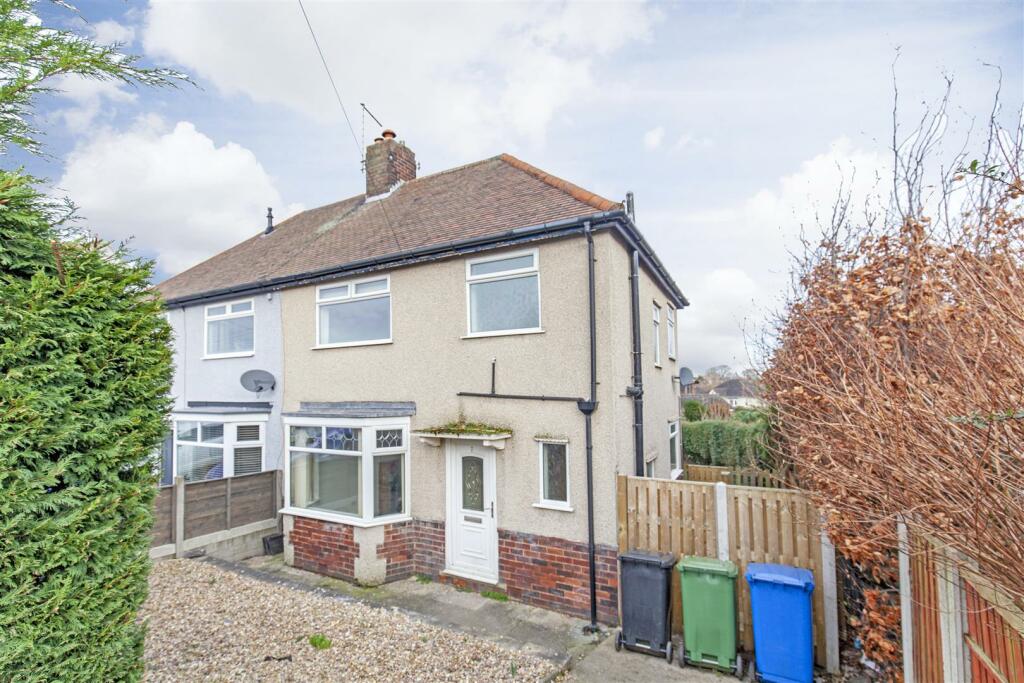 4 bedroom semidetached house for sale in Newbold Back Lane, Newbold