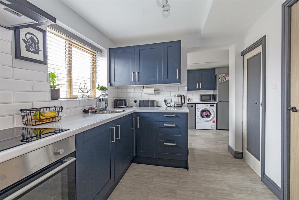 3 bedroom detached house for sale in Rother Avenue, Brimington