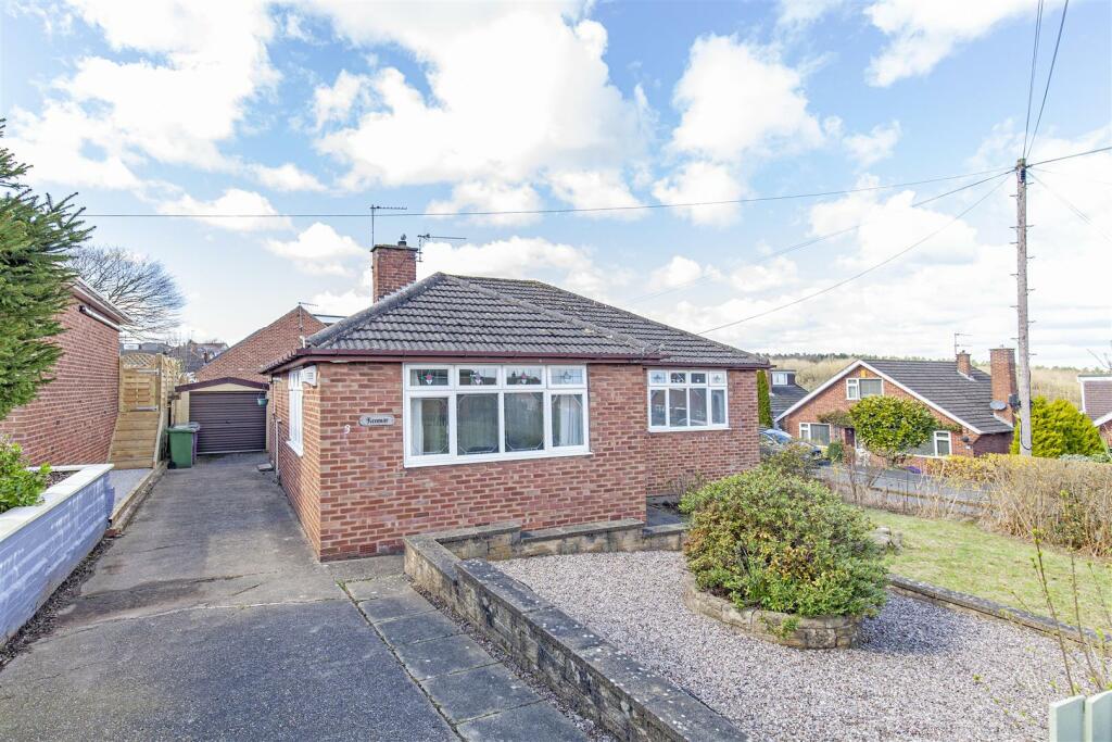 2 bedroom detached bungalow for sale in Florence Road, Wingerworth