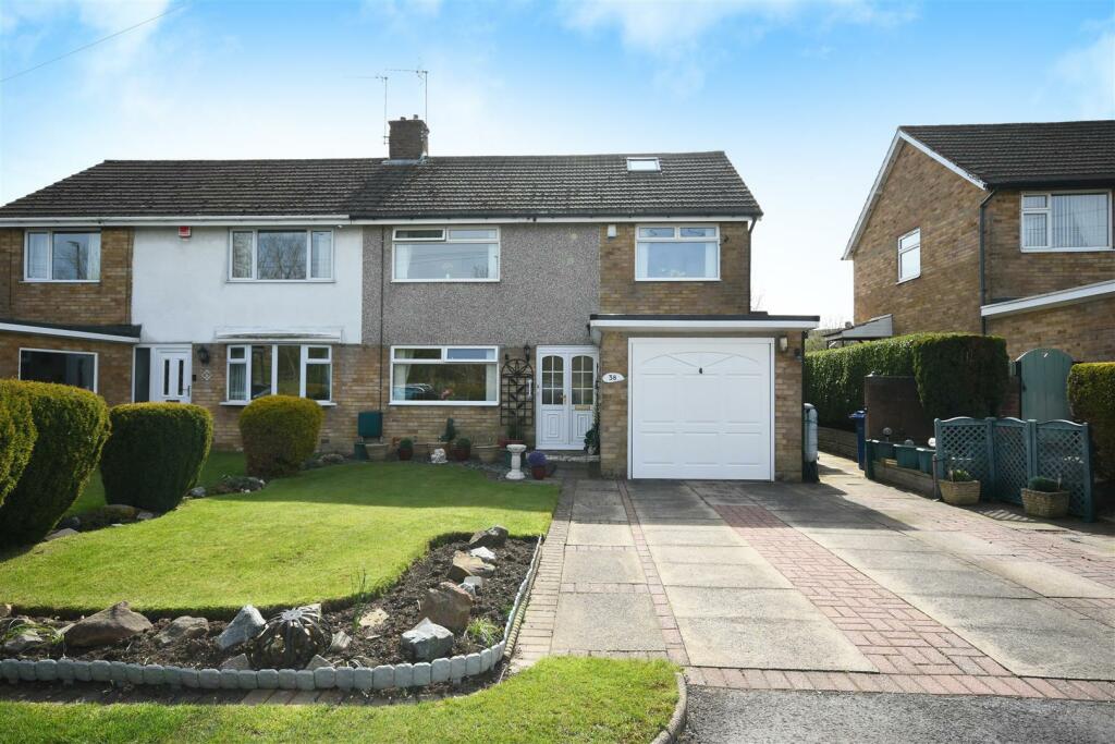 3 bedroom semidetached house for sale in Quantock Way, Loundsley Green, Chesterfield, S40
