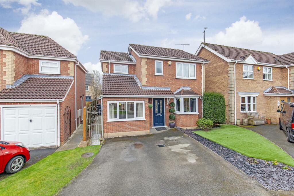 4 bedroom detached house for sale in Dumble Wood Grange, Upper Newbold