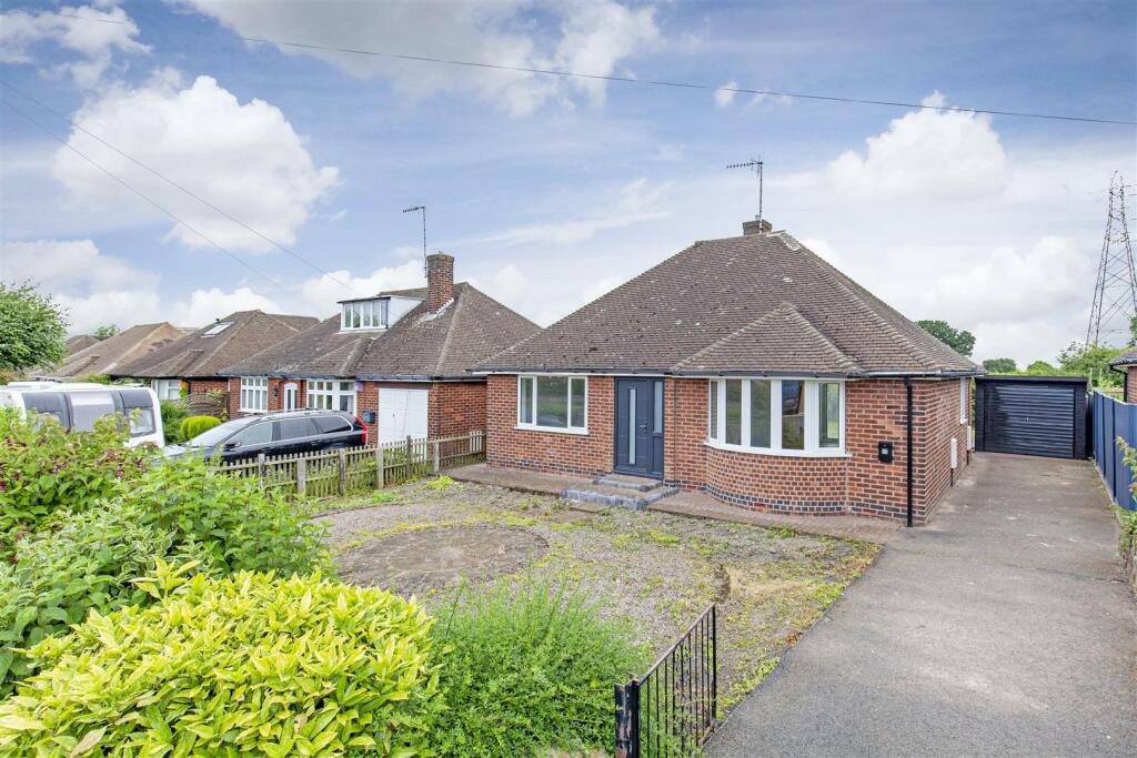 2 bedroom detached bungalow for sale in Blacksmith Lane, Calow