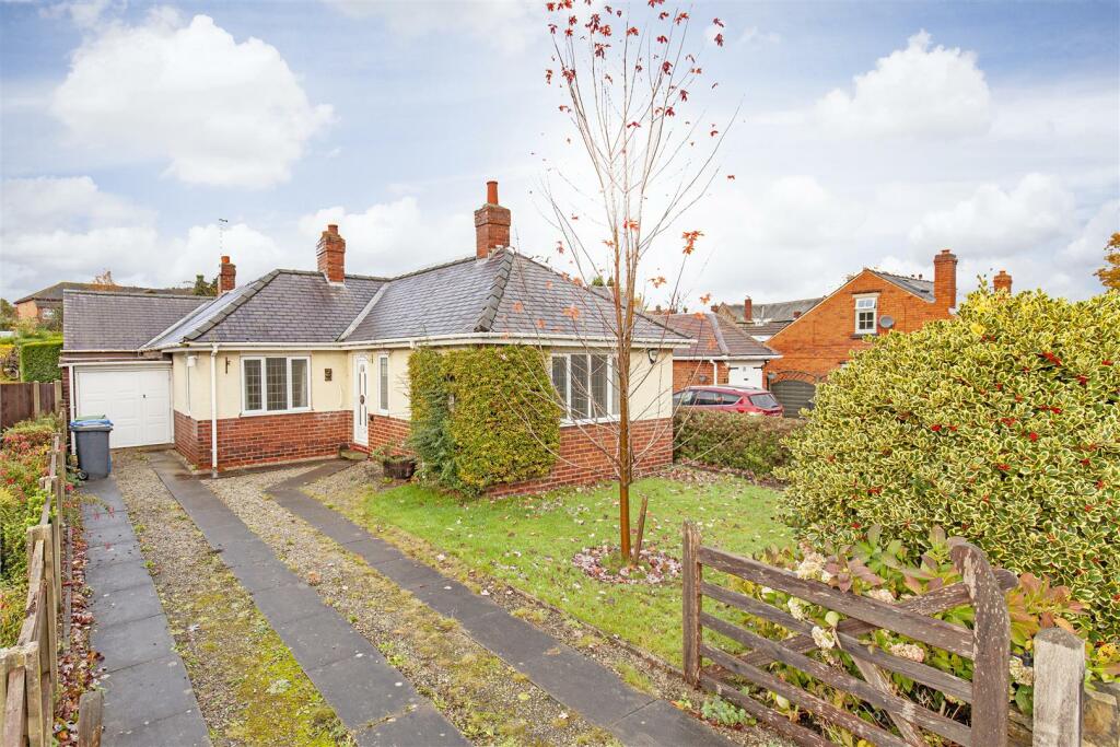 4 bedroom detached bungalow for sale in Peveril Road, Newbold