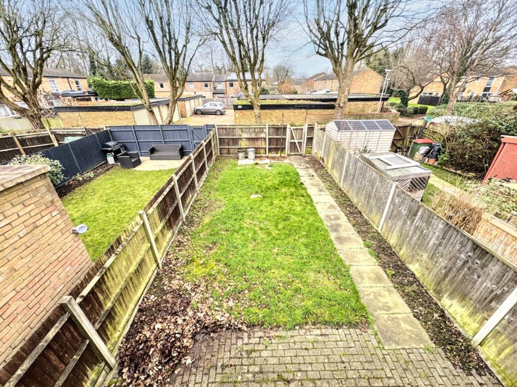 Additional property image - Manor Forstal, New Ash Green, Longfield, Kent, DA3 8JQ