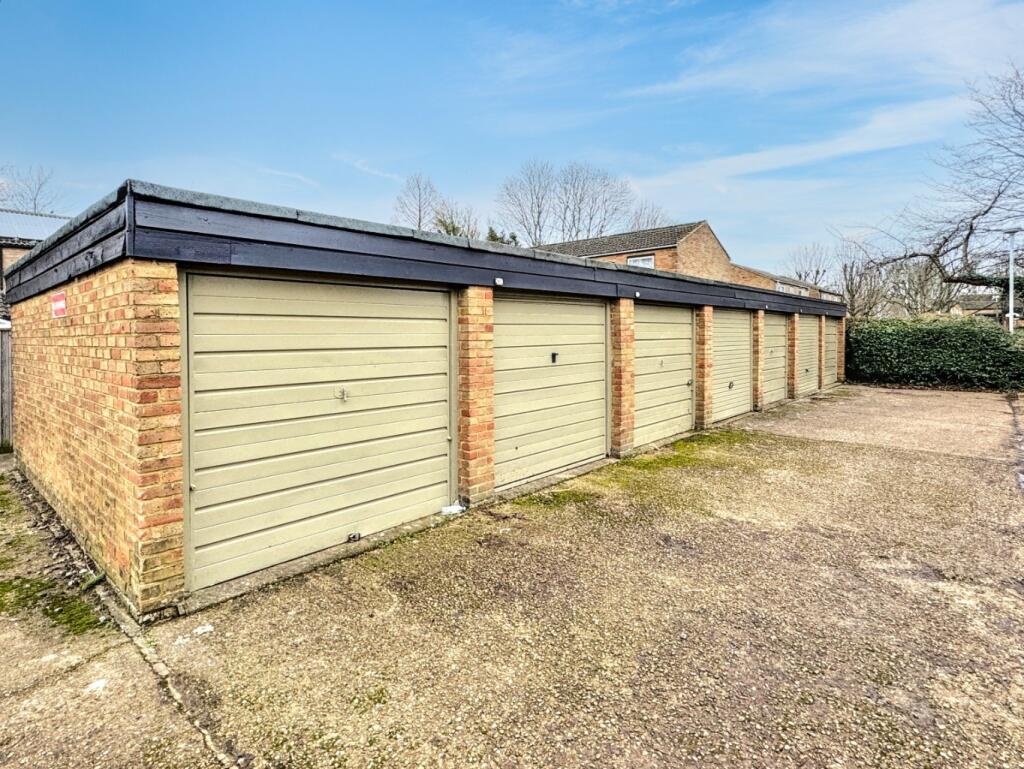Additional property image - Manor Forstal, New Ash Green, Longfield, Kent, DA3 8JQ
