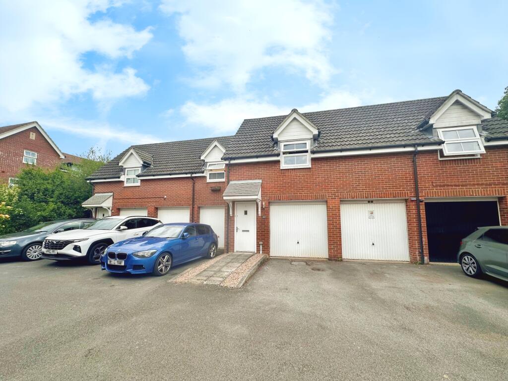 Main image of property: Hansen Gardens, Hedge End, SO30