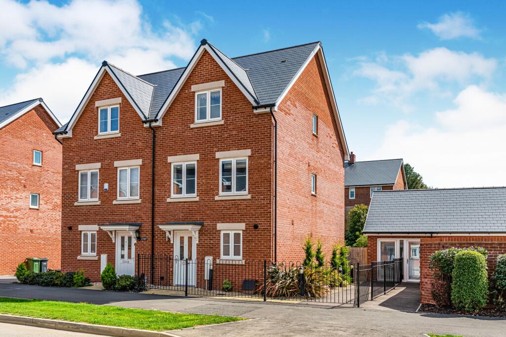 Main image of property: Kingsman Drive, Botley, Southampton, SO32