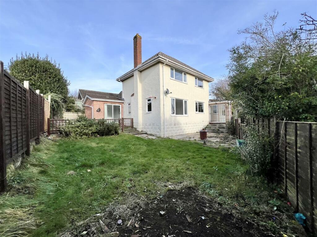 4 bedroom detached house for sale in Dunkery Road, Weston Hillside - NO ...