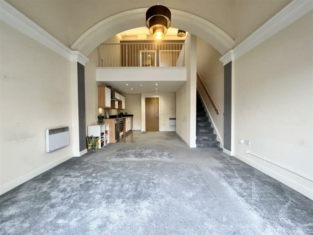 Additional property image - Knightstone Theatre, Weston-Super-Mare - NO CHAIN!