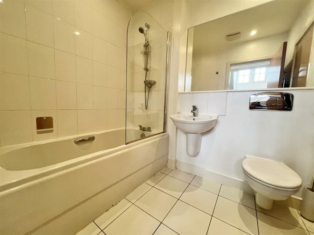 Additional property image - Knightstone Theatre, Weston-Super-Mare - NO CHAIN!