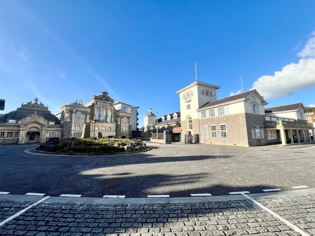 Additional property image - Knightstone Theatre, Weston-Super-Mare - NO CHAIN!