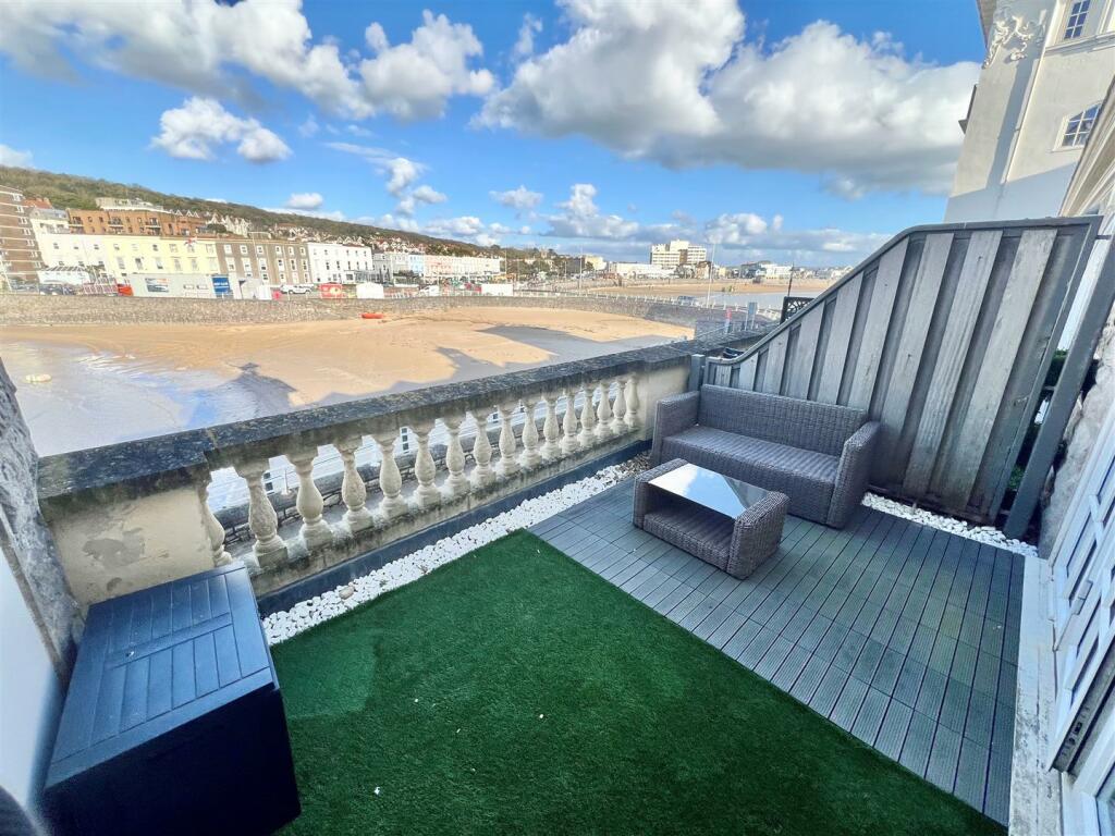 Additional property image - Knightstone Theatre, Weston-Super-Mare - NO CHAIN!