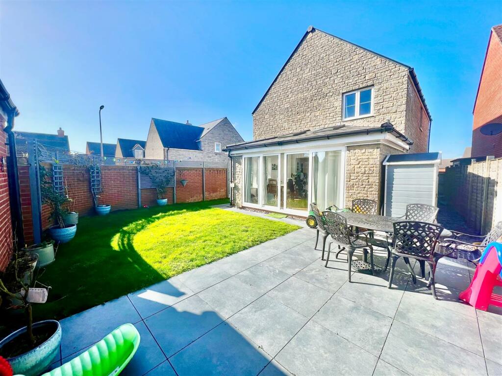 Additional property image - Thompson Way, West Wick - DECEPTIVE HOUSE!