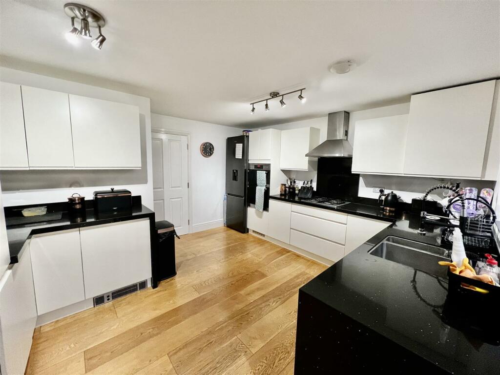 Additional property image - Thompson Way, West Wick - DECEPTIVE HOUSE!