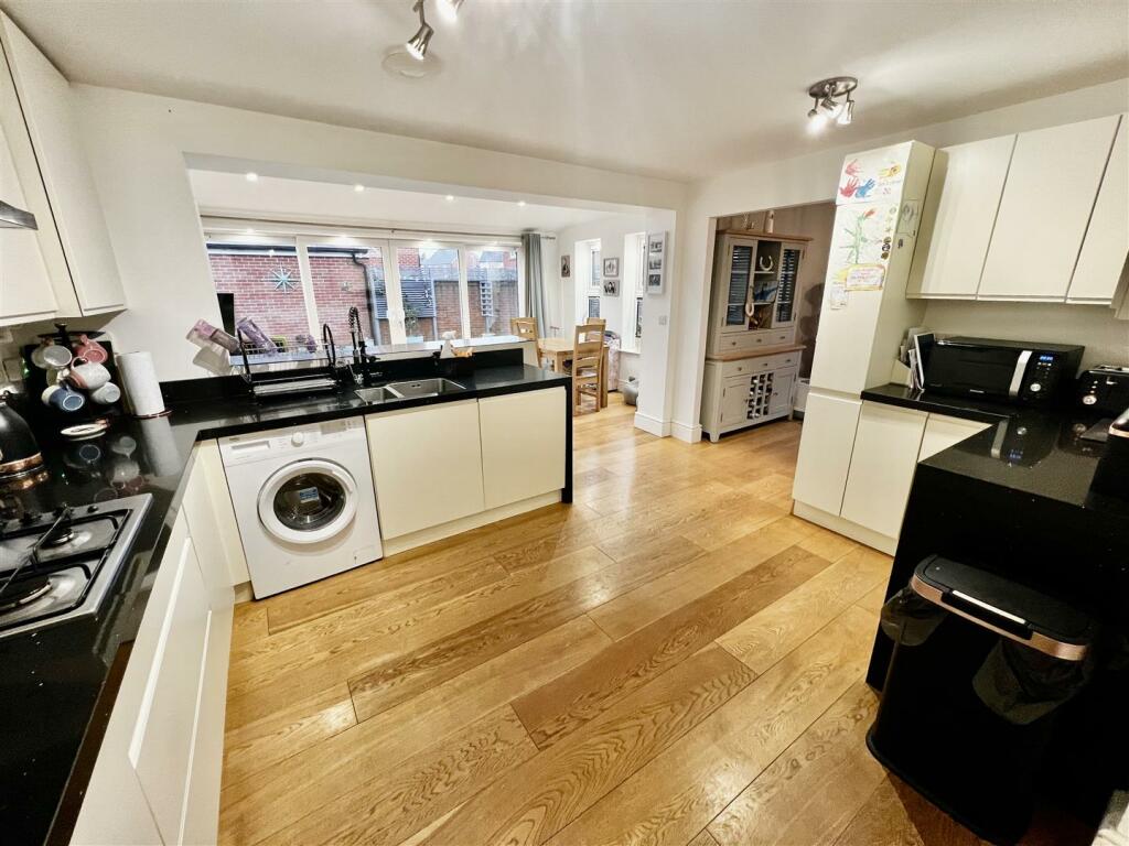 Additional property image - Thompson Way, West Wick - DECEPTIVE HOUSE!