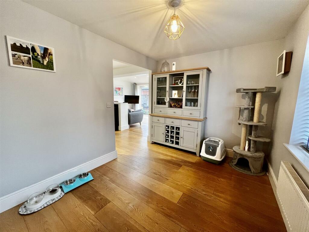 Additional property image - Thompson Way, West Wick - DECEPTIVE HOUSE!