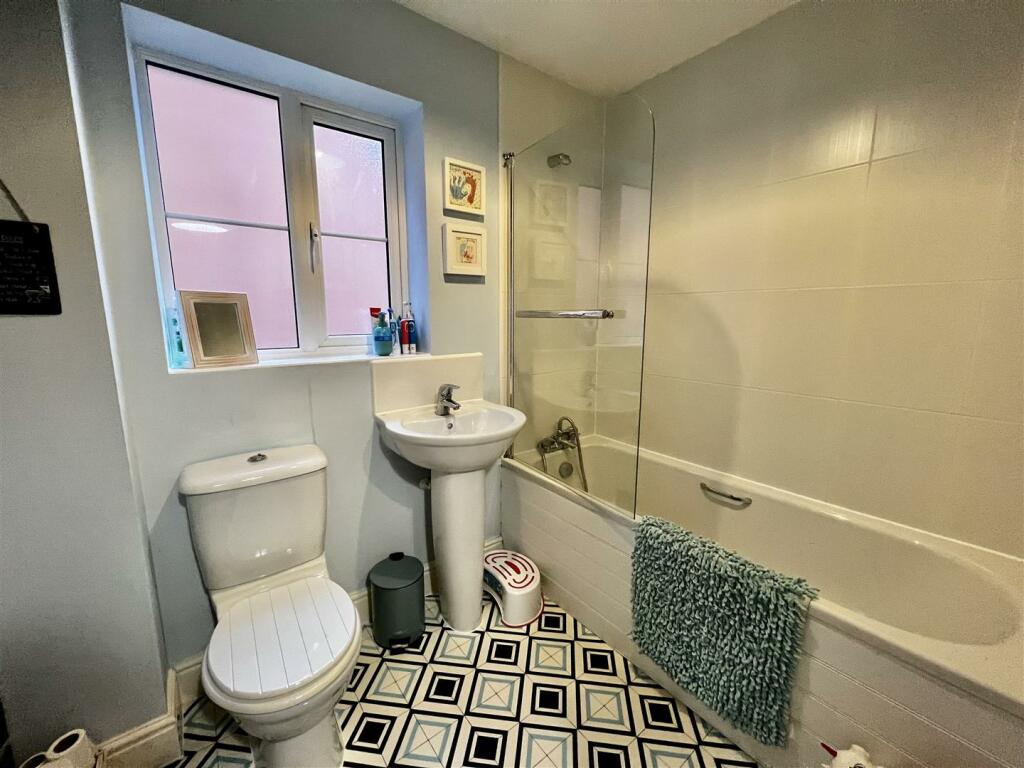 Additional property image - Thompson Way, West Wick - DECEPTIVE HOUSE!