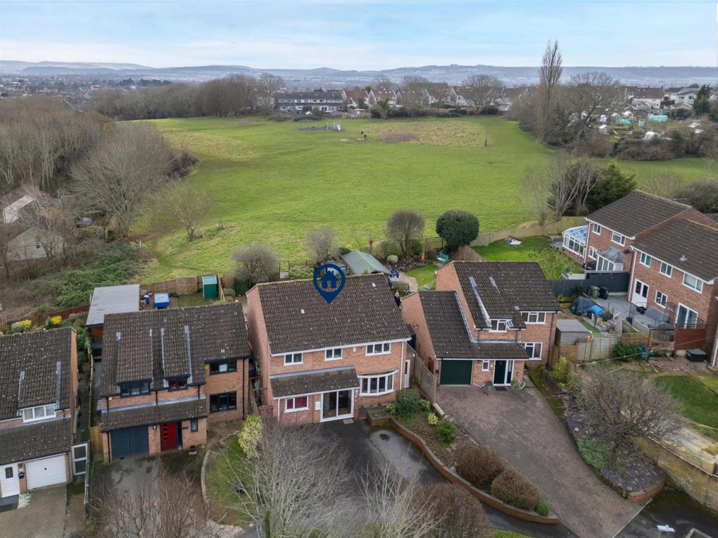 Additional property image - Rookery Close, Weston Hillside - OPEN OUTLOOK