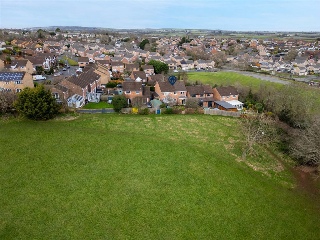 Additional property image - Rookery Close, Weston Hillside - OPEN OUTLOOK